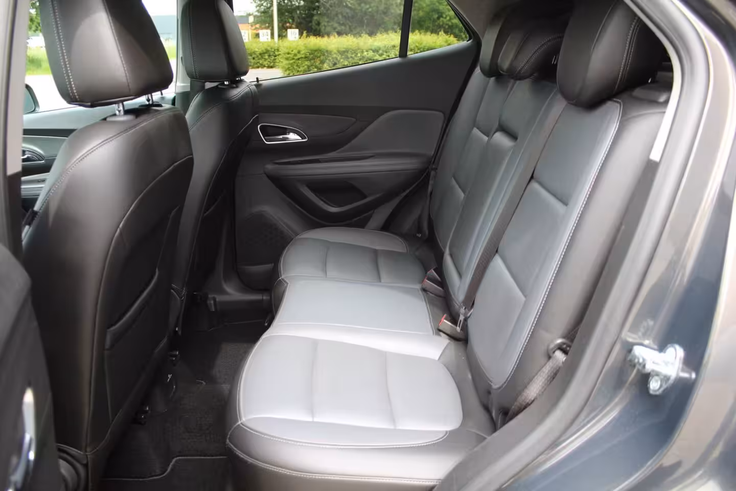 Opel Mokka 1.6 Selection | Trekhaak | Stoel / Stuurverwarming | Clima / Cruise control | PDC | Leder