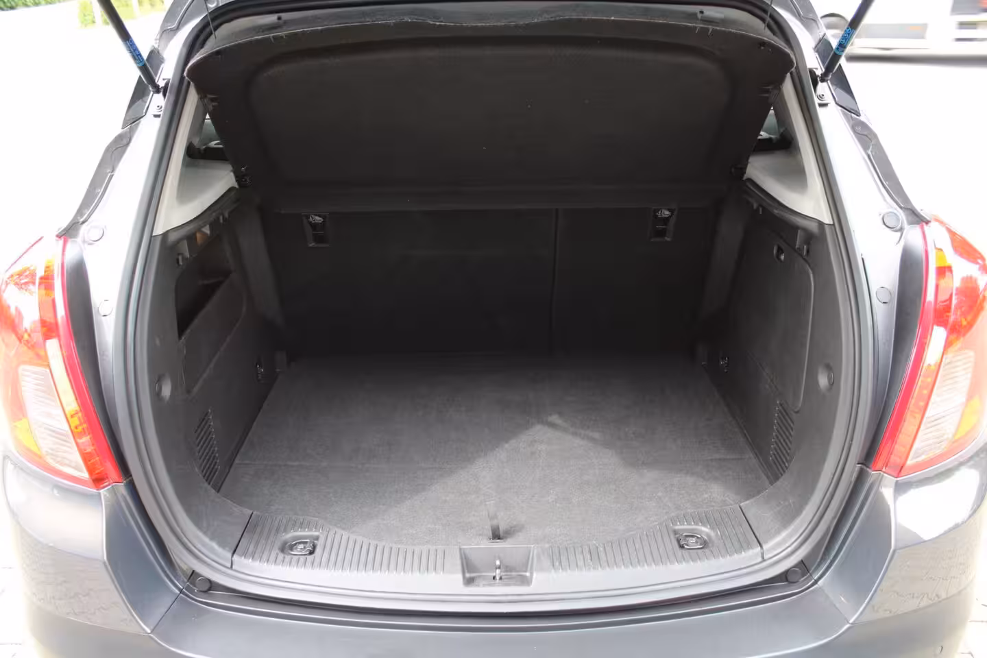 Opel Mokka 1.6 Selection | Trekhaak | Stoel / Stuurverwarming | Clima / Cruise control | PDC | Leder