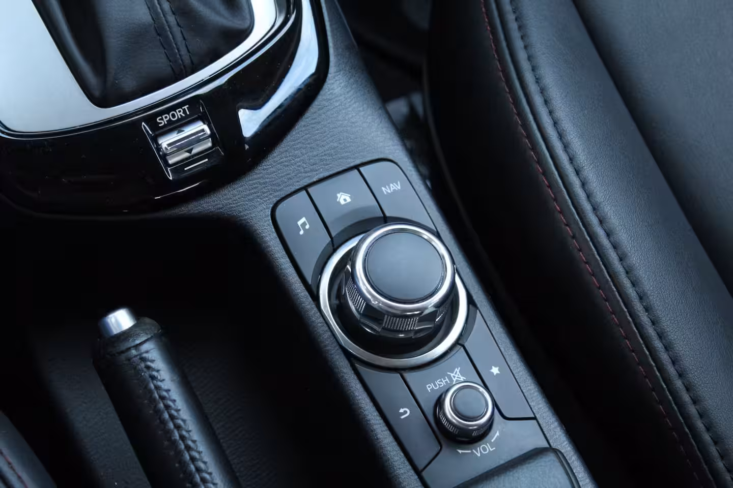Mazda CX-3 2.0 SkyActiv-G 150 GT-M 4WD | Automaat | Stoelverwarming | Camera | Clima / Cruise control