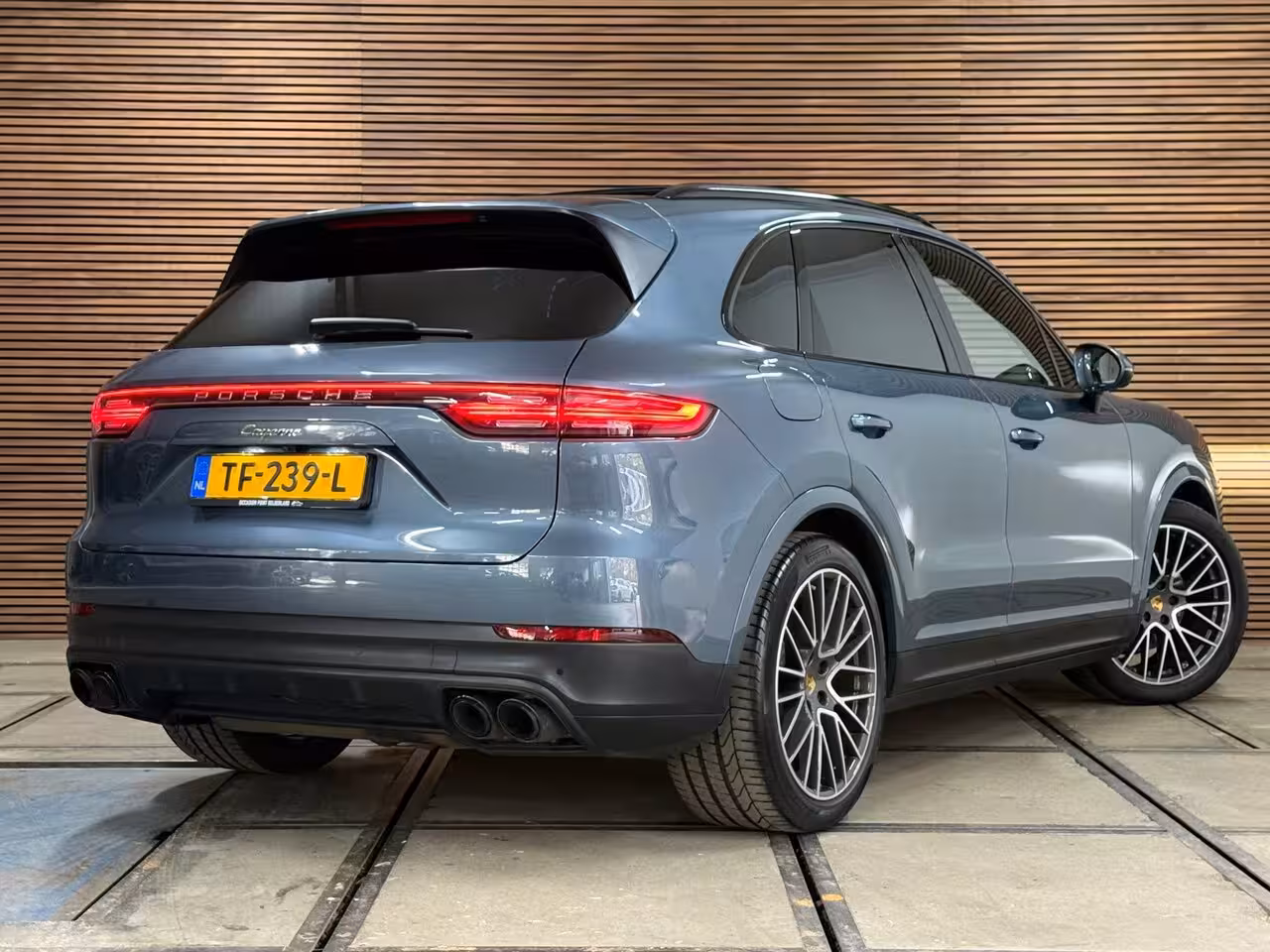Porsche Cayenne 3.0 E-Hybrid | Full Option | Vierwielbesturing | PANO | PDLS+ | BOSE | PASM | ComfortPakke