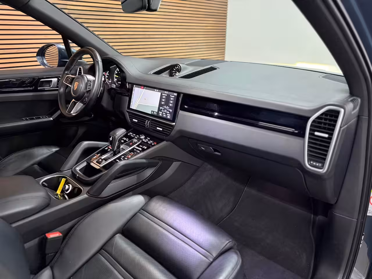 Porsche Cayenne 3.0 E-Hybrid | Full Option | Vierwielbesturing | PANO | PDLS+ | BOSE | PASM | ComfortPakke