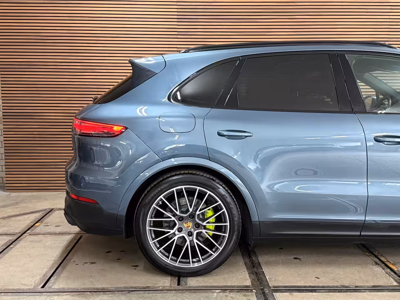 Porsche Cayenne 3.0 E-Hybrid | Full Option | Vierwielbesturing | PANO | PDLS+ | BOSE | PASM | ComfortPakke