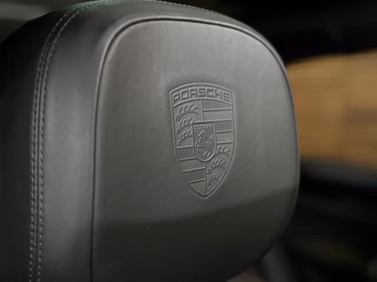 Porsche Cayenne 3.0 E-Hybrid | Full Option | Vierwielbesturing | PANO | PDLS+ | BOSE | PASM | ComfortPakke