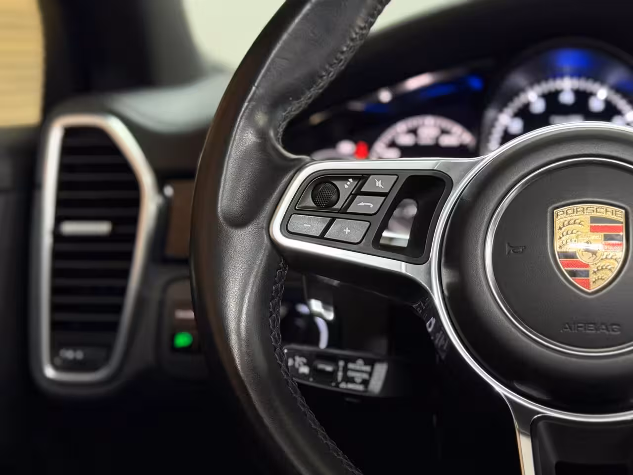 Porsche Cayenne 3.0 E-Hybrid | Full Option | Vierwielbesturing | PANO | PDLS+ | BOSE | PASM | ComfortPakke