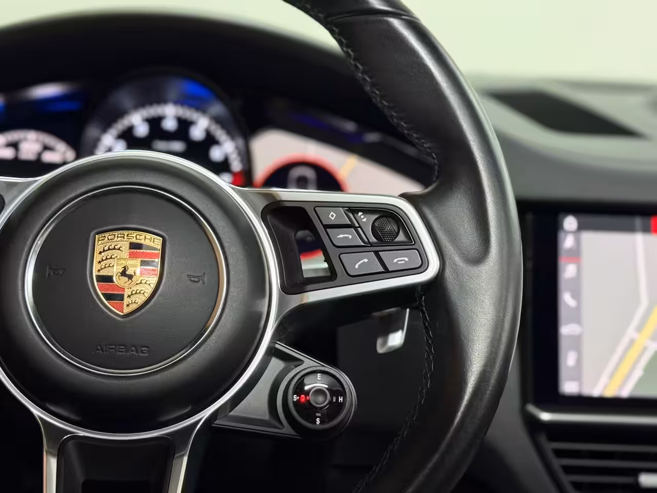 Porsche Cayenne 3.0 E-Hybrid | Full Option | Vierwielbesturing | PANO | PDLS+ | BOSE | PASM | ComfortPakke