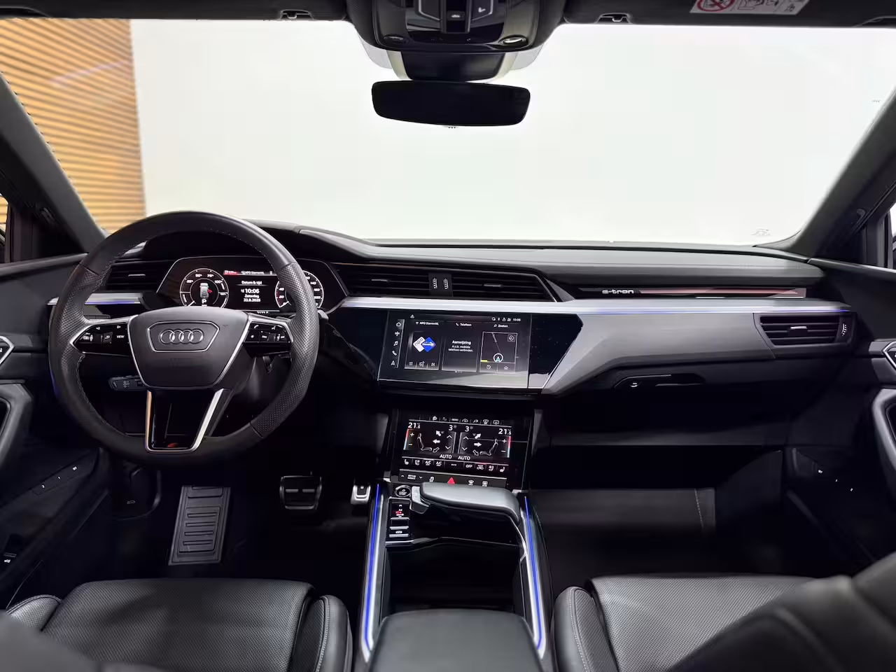 Audi Q8 Sportback e-tron 50 quattro S Edition 95 kWh | Pano | B&O| 22” | Massage | Adaptive Cruise | Matrix LED