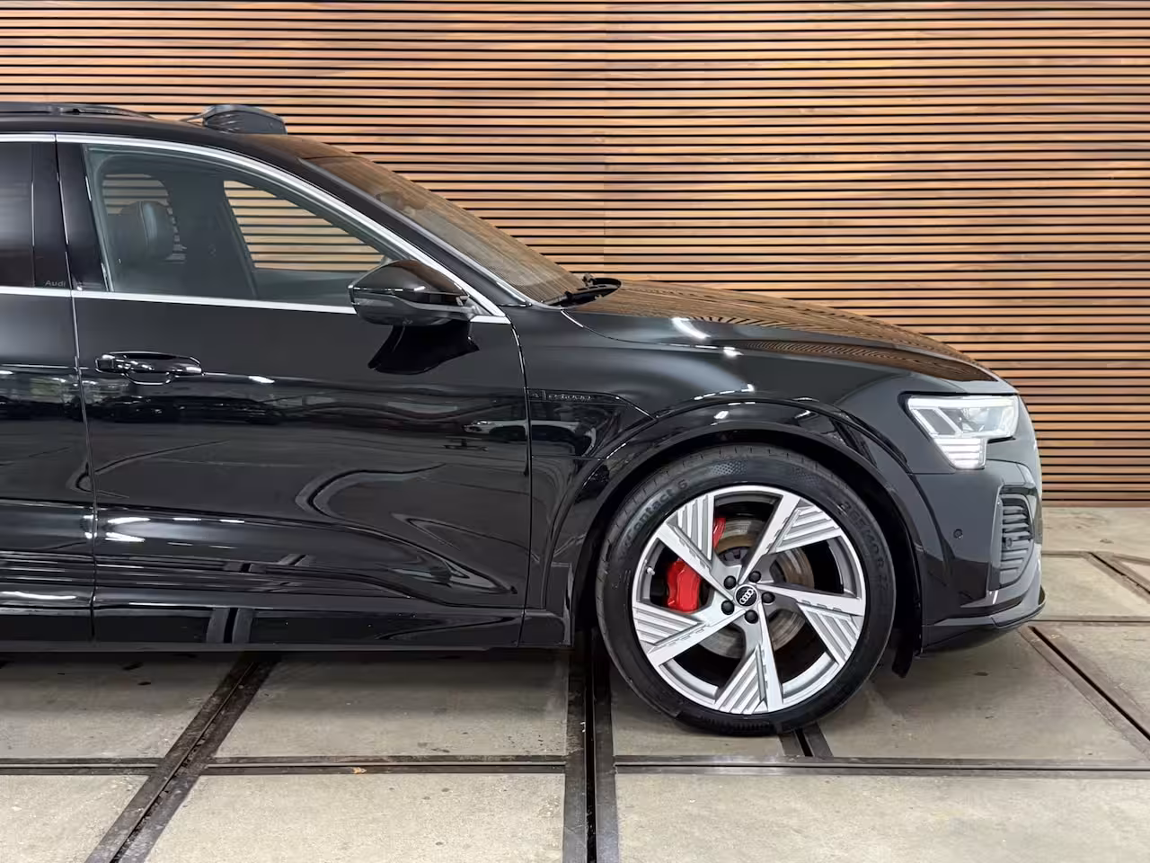 Audi Q8 Sportback e-tron 50 quattro S Edition 95 kWh | Pano | B&O| 22” | Massage | Adaptive Cruise | Matrix LED