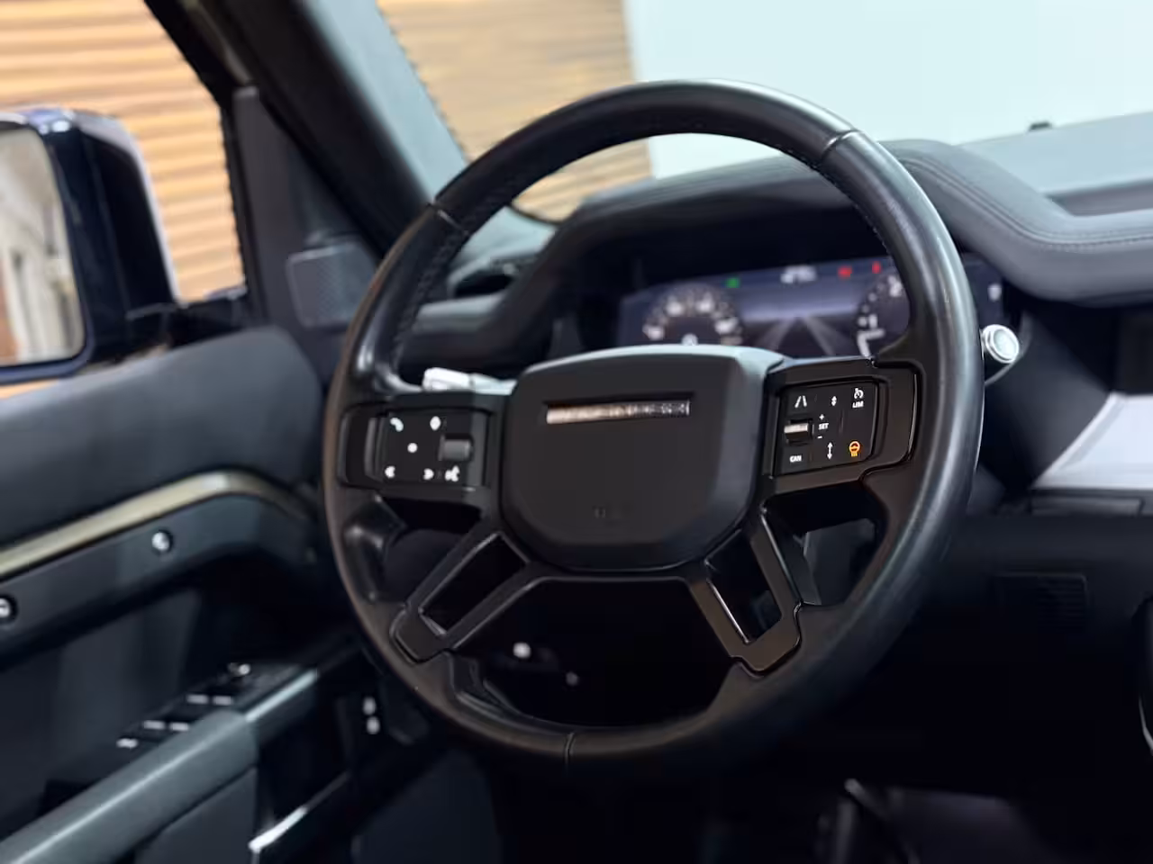 Land Rover Defender 110 2.0 D200 110 | Pano | PPF | Meridian | Trekhaak | Carplay | Geel kenteken