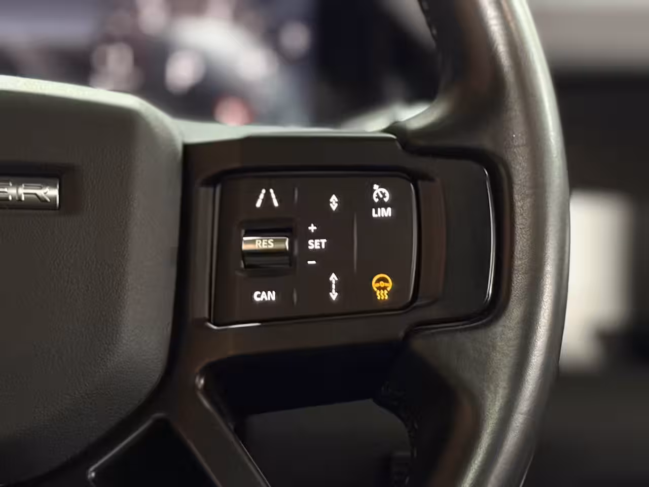 Land Rover Defender 110 2.0 D200 110 | Pano | PPF | Meridian | Trekhaak | Carplay | Geel kenteken
