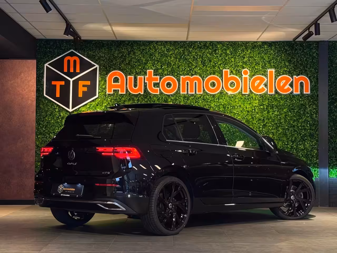 Volkswagen Golf 1.5 eTSI 150 PK 1st ed. |PANO|MATRIX|MASSAGE|ACC|BOMVOL