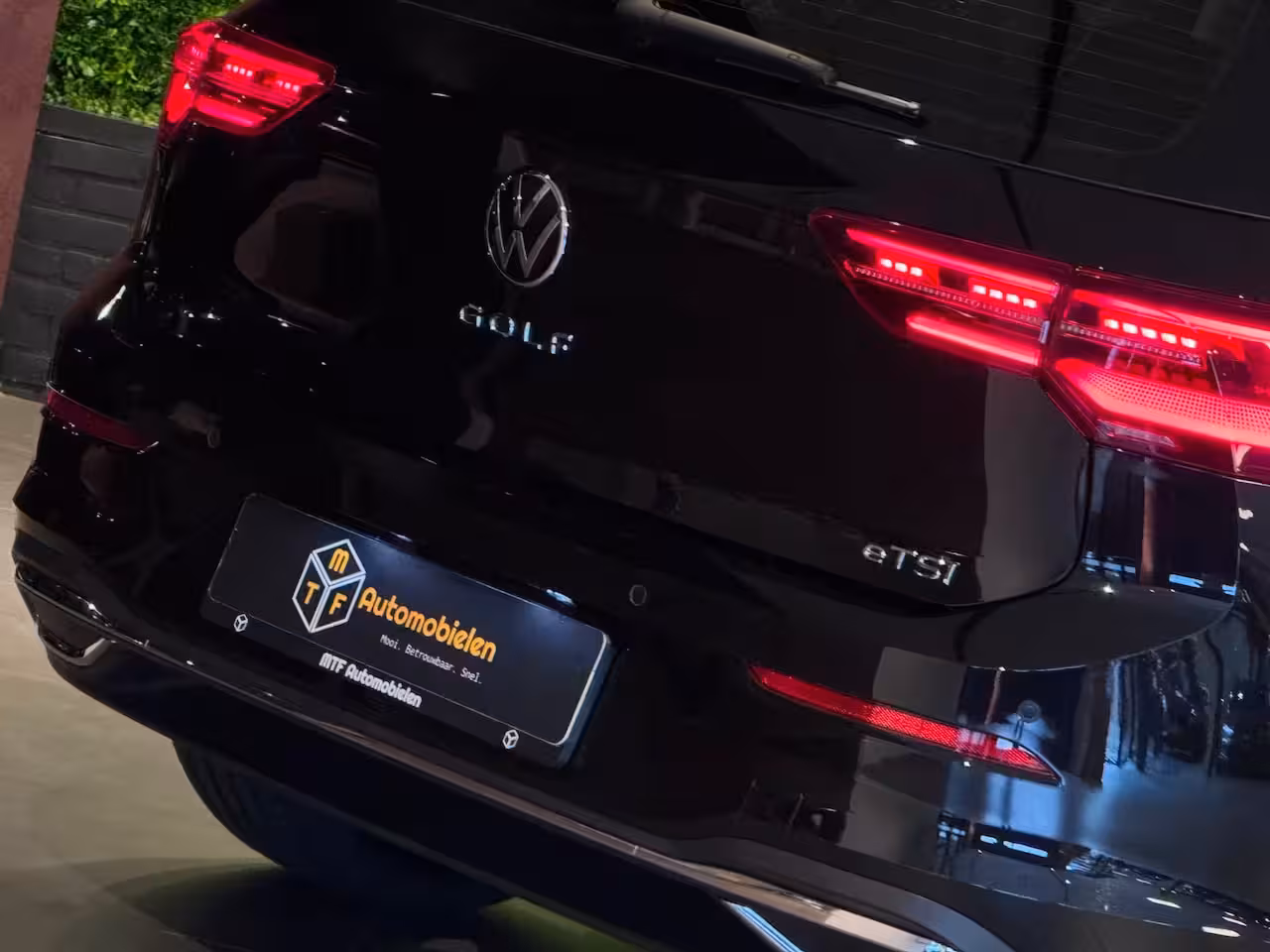 Volkswagen Golf 1.5 eTSI 150 PK 1st ed. |PANO|MATRIX|MASSAGE|ACC|BOMVOL
