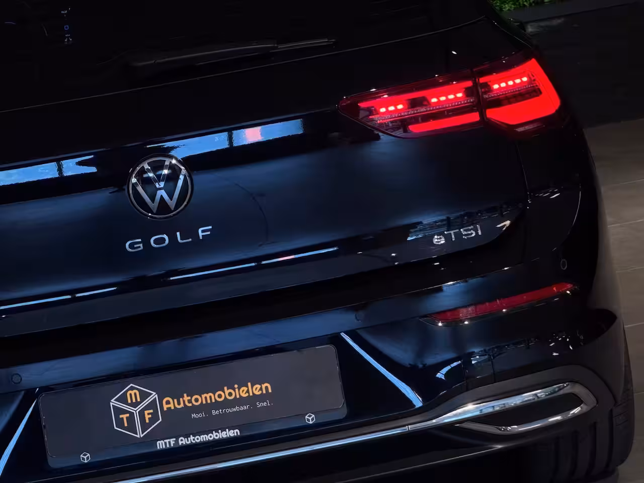 Volkswagen Golf 1.5 eTSI 150 PK 1st ed. |PANO|MATRIX|MASSAGE|ACC|BOMVOL