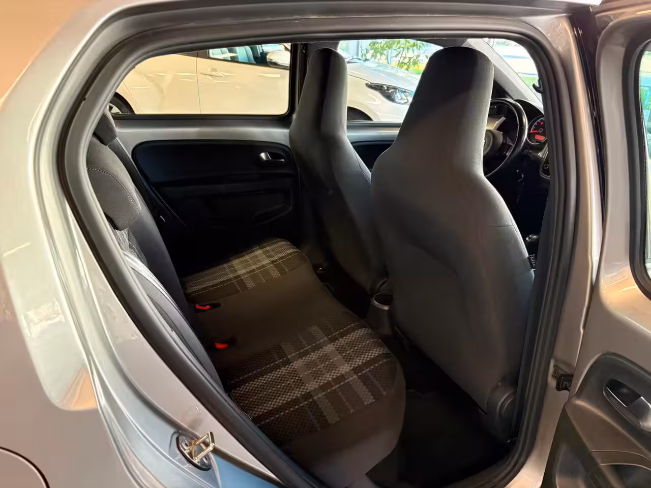 Volkswagen Up! 1.0 cheer up