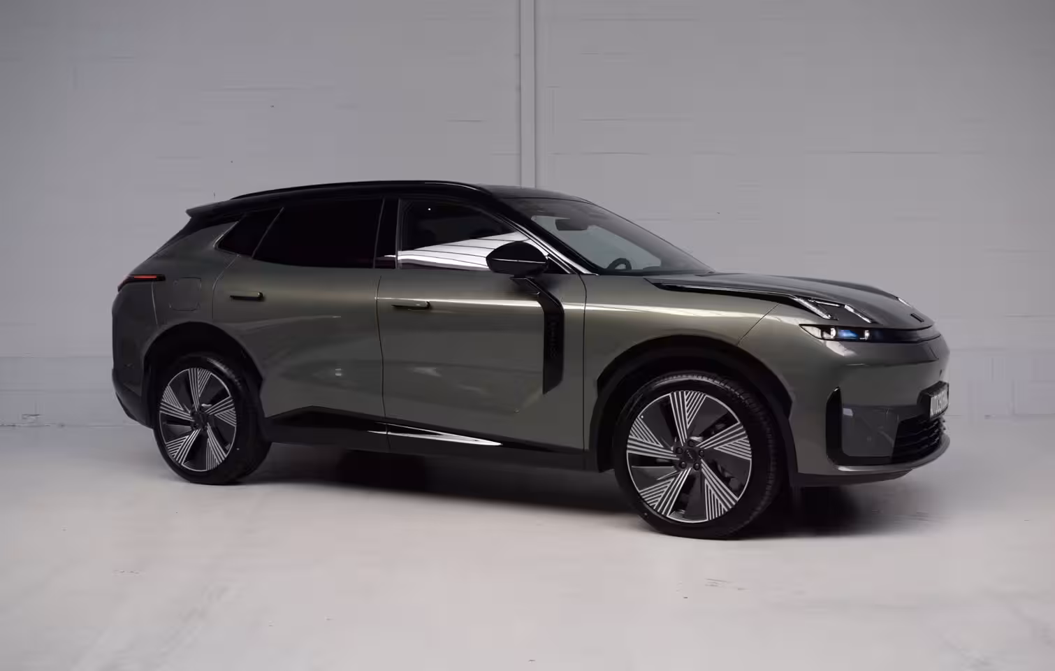 Lynk & Co 08 1.5 More PHEV 200KM RANGE / PANORAMADAK / HARMAN-KARDON / LEER / 360-CAMERA / 21INCH