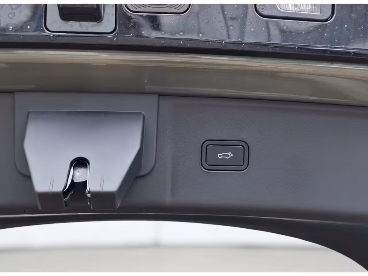 Lynk & Co 08 1.5 More PHEV 200KM RANGE / PANORAMADAK / HARMAN-KARDON / LEER / 360-CAMERA / 21INCH