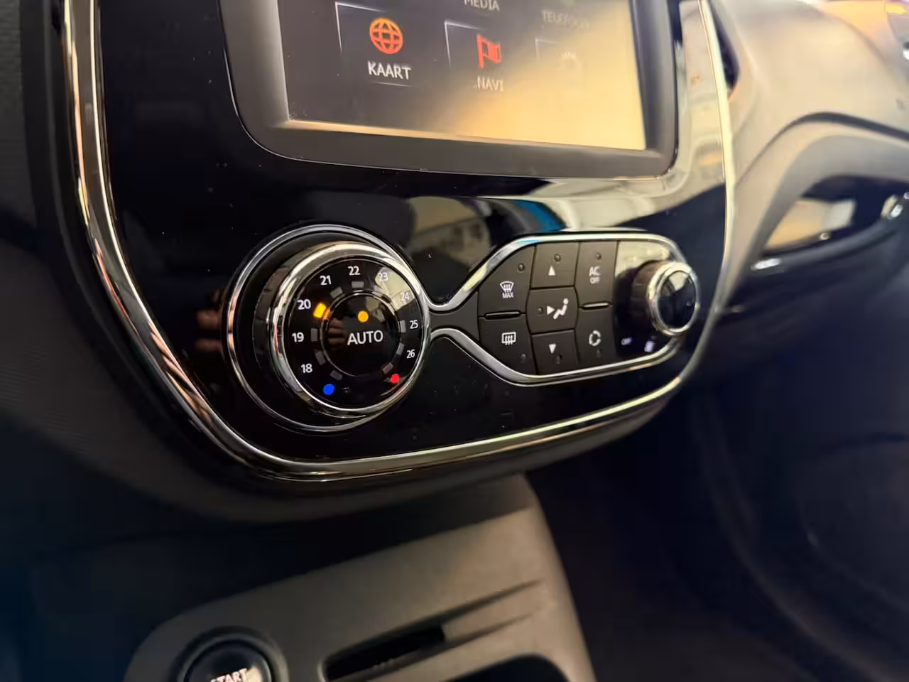 Renault Captur 0.9 TCe Dynamique | Cruise control | Climate control | Keyless | Navigatie | LM Velgen | H