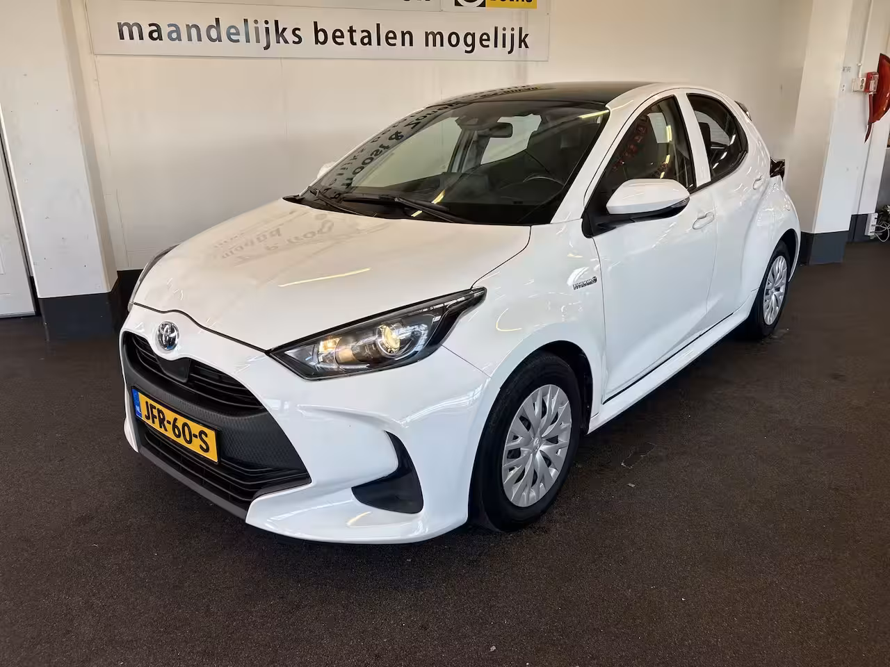 Toyota Yaris 1.5 Hybrid 115 Business Automaat | Panoramadak | Cruise control | Climate control | Naviga
