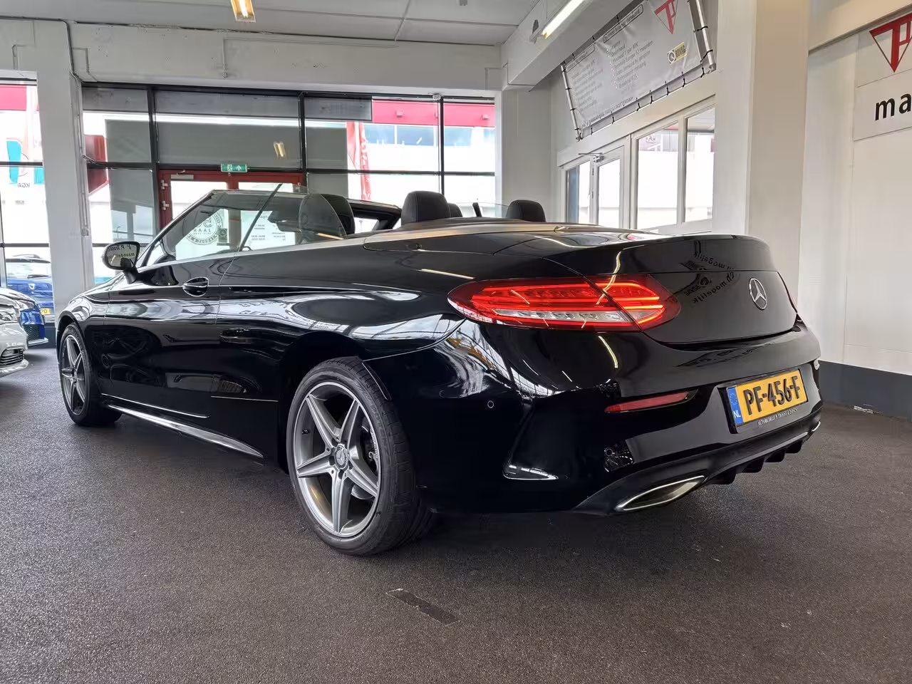 Mercedes-Benz C-klasse Cabrio 250 Edition 1 AMG | Cruise control | Climate control | Lane assist | Airscarf | Stoelverwa