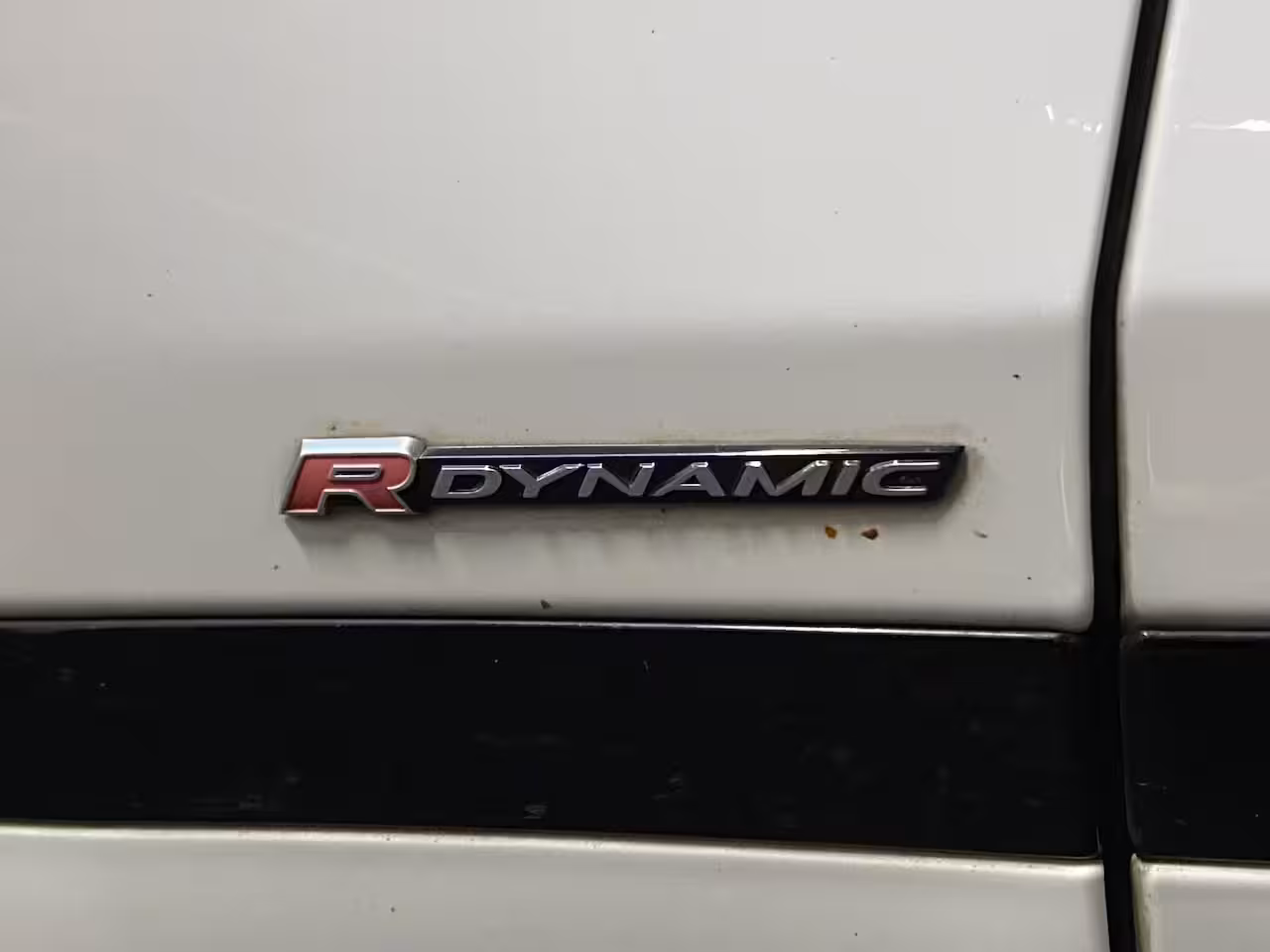 Land Rover Range Rover Velar 2.0 AWD HSE R-Dynamic PANO 241 PK Massage Leder