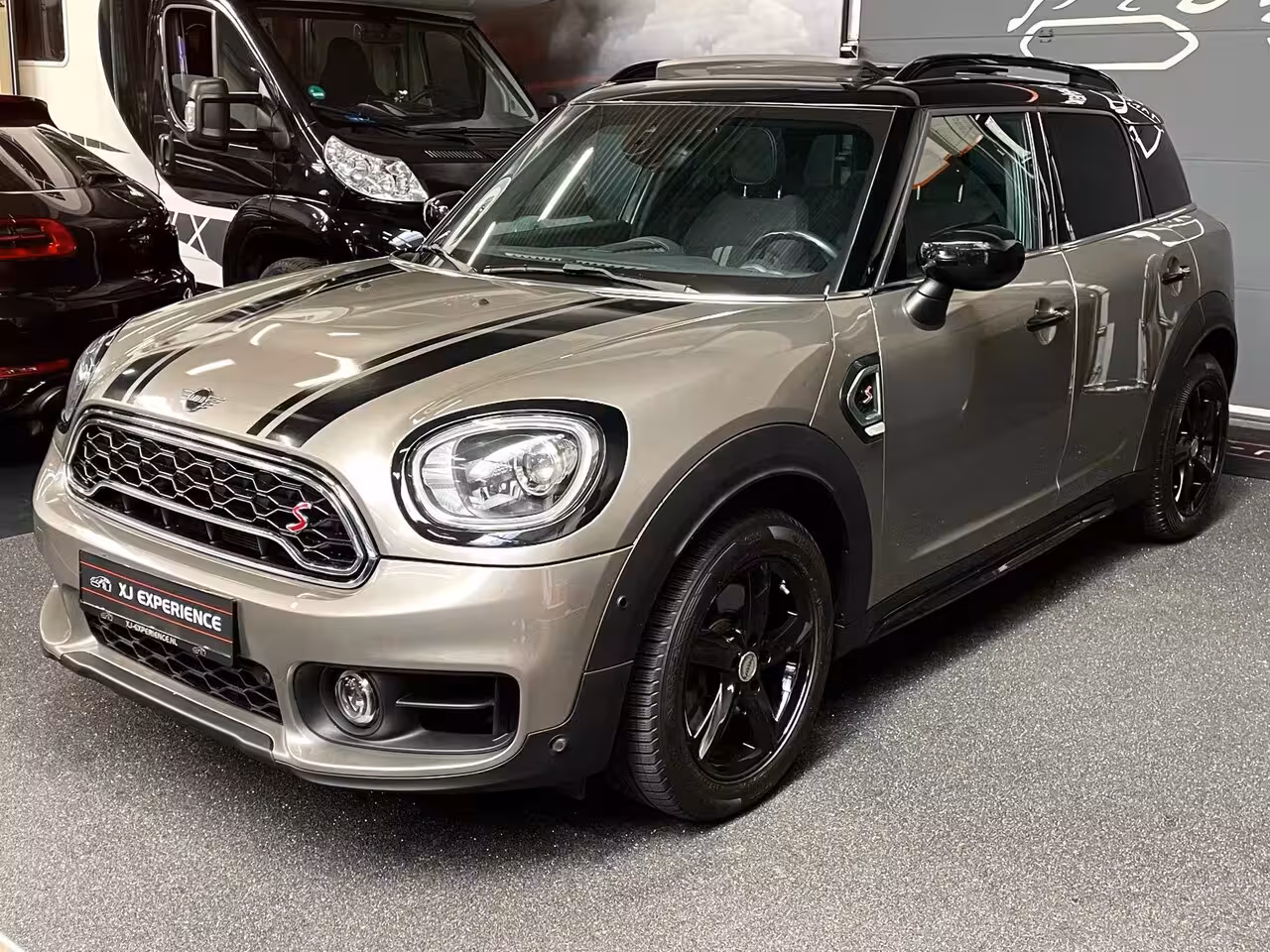 Mini Countryman 2.0 Cooper S Edition PANO NAVI 190 PK AFN TREKHAAK