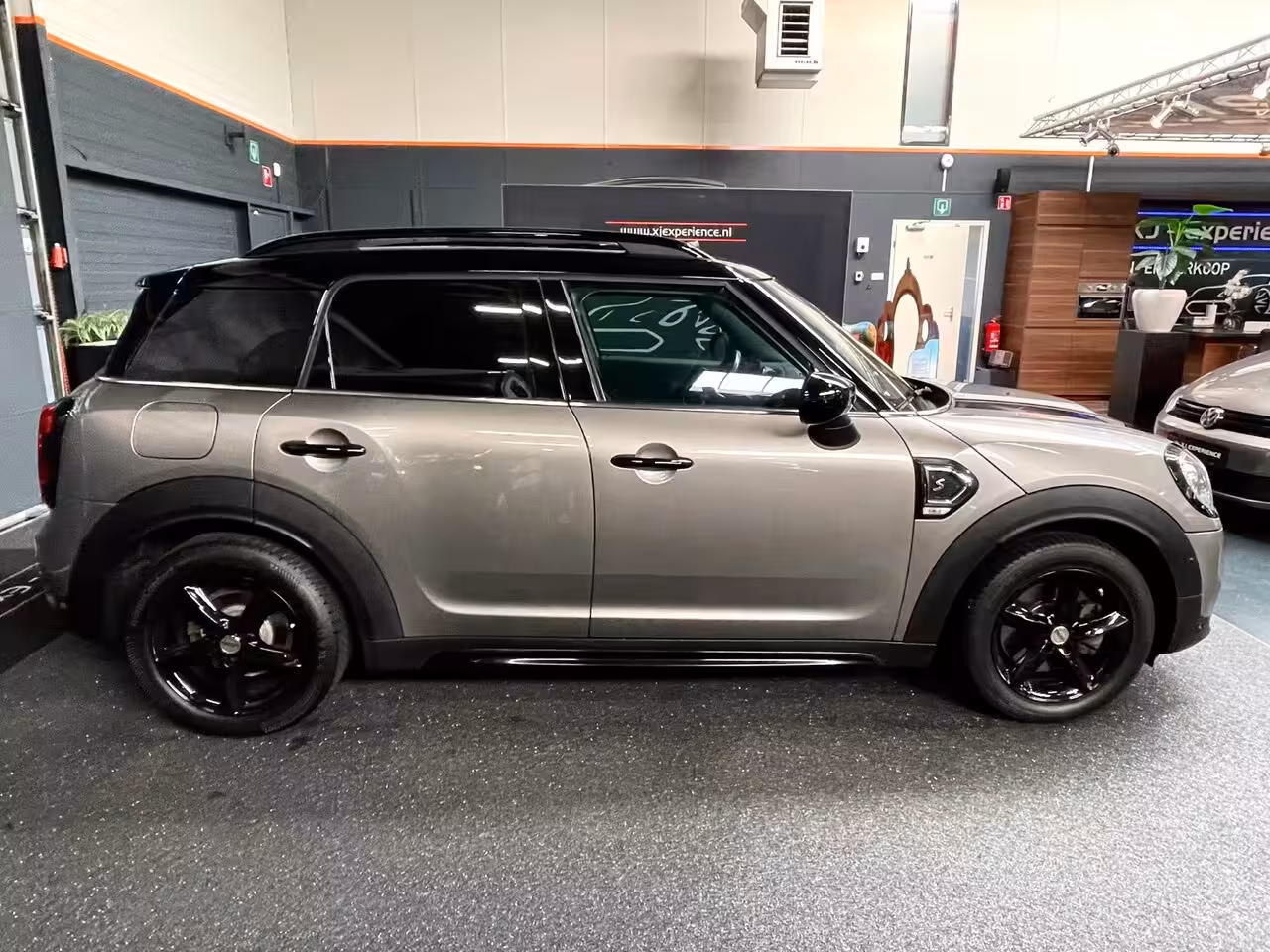 Mini Countryman 2.0 Cooper S Edition PANO NAVI 190 PK AFN TREKHAAK