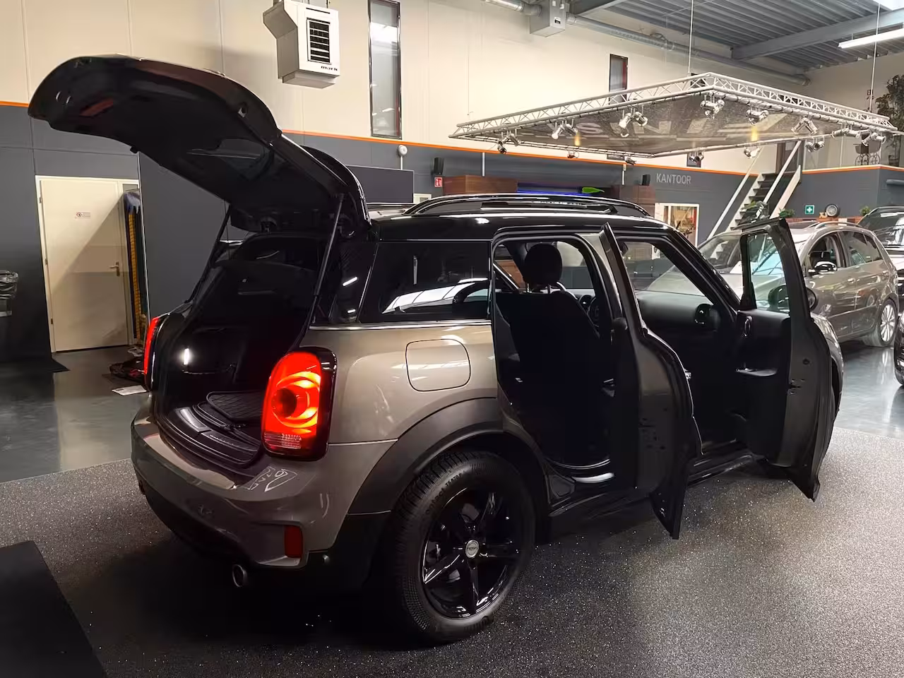 Mini Countryman 2.0 Cooper S Edition PANO NAVI 190 PK AFN TREKHAAK