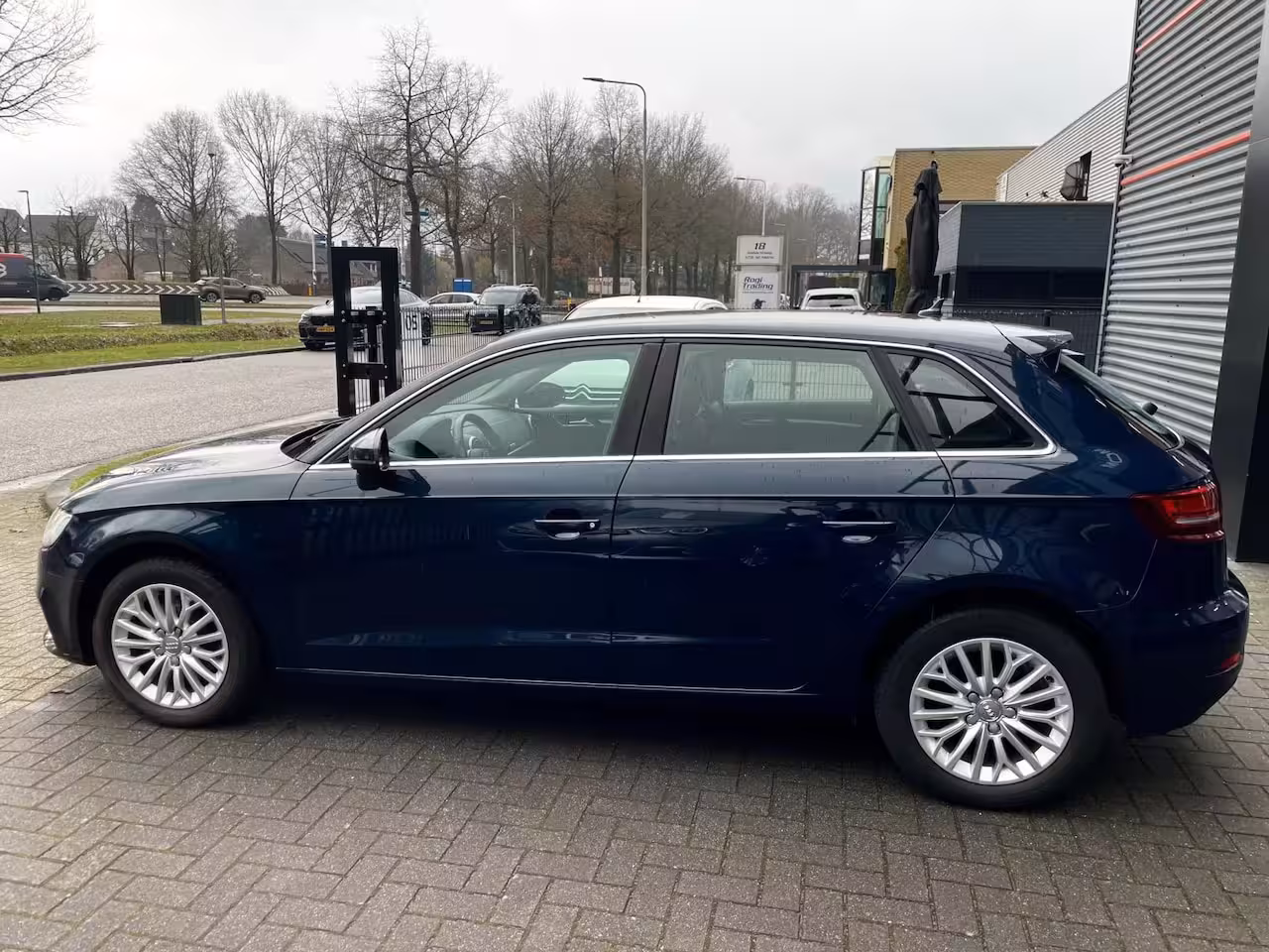 Audi A3 Sportback 1.6 TDI Pro Line NAVI LEER incl BTW