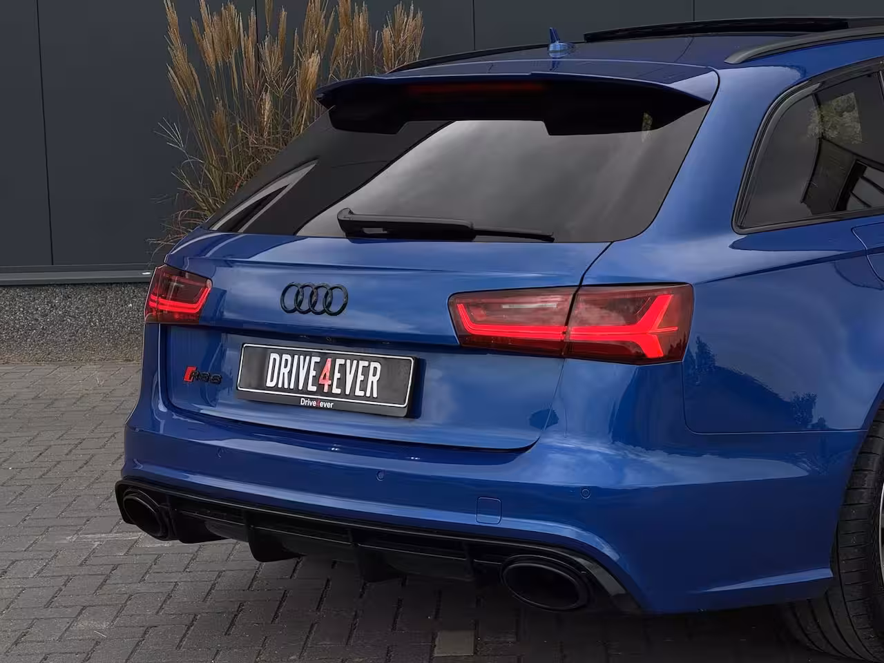 Audi RS6 Avant 4.0 TFSI RS 6 Performance | Pano | Keramisch| HUD | 360 | Carbon |
