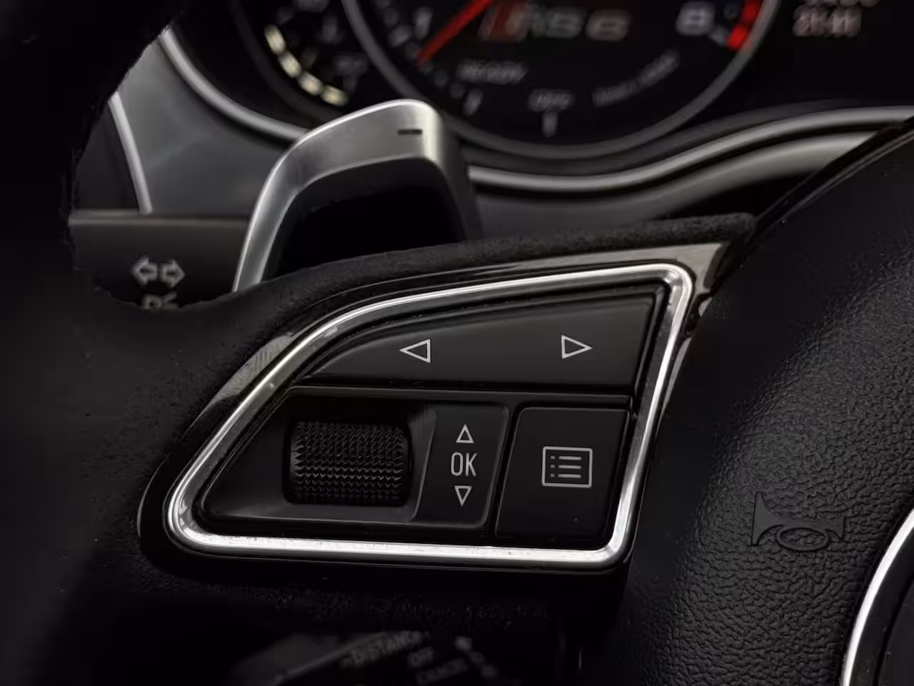Audi RS6 Avant 4.0 TFSI RS 6 Performance | Pano | Keramisch| HUD | 360 | Carbon |