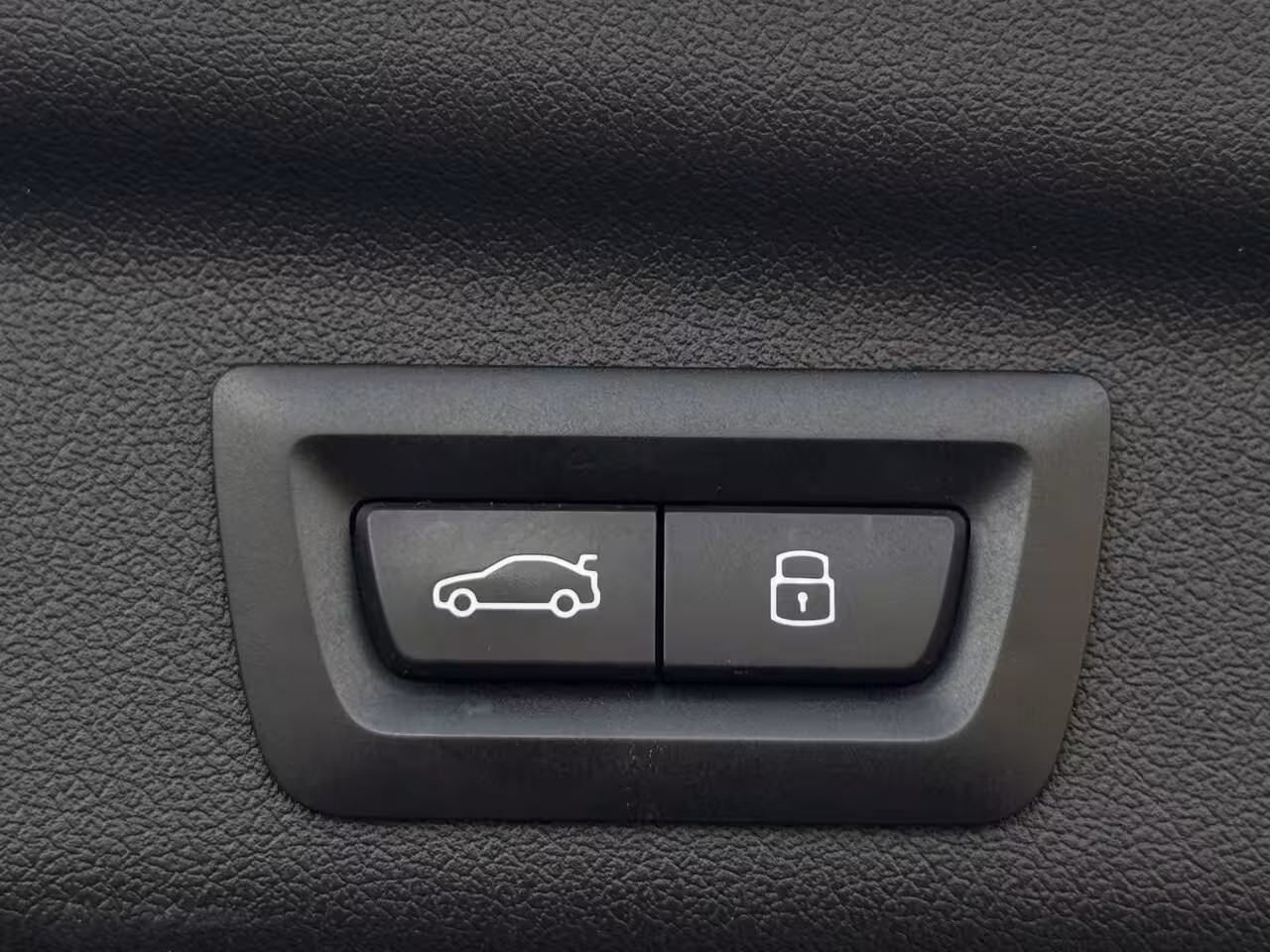 BMW 2-serie Active Tourer 225e xDrive M PACK M24 LEDER|NAVI|LED|CR CONTROL|CAMERA
