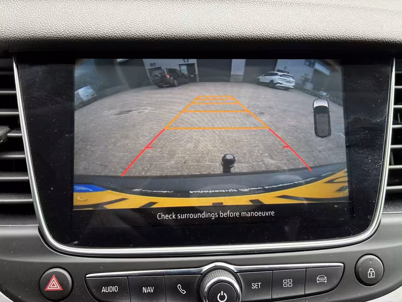Opel Grandland X 1.2 Turbo Business Executive Trekhaak Dashcam nw Distri riem