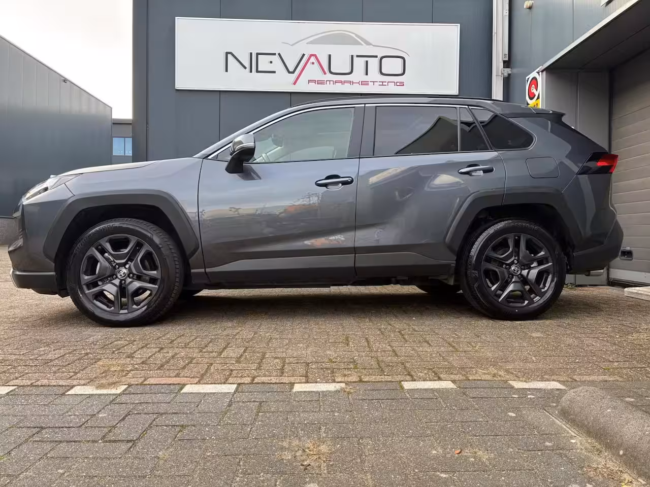 Toyota RAV4 2.5 Hybrid AWD 222PK ADVENTURE PANORAMADAK JBL