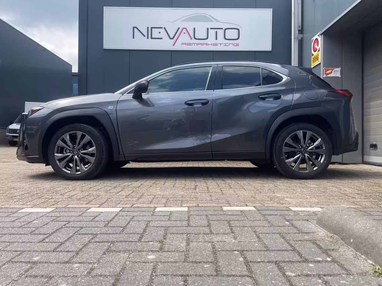Lexus UX 250h F SPORT Design STOELVERWARMING LEDER