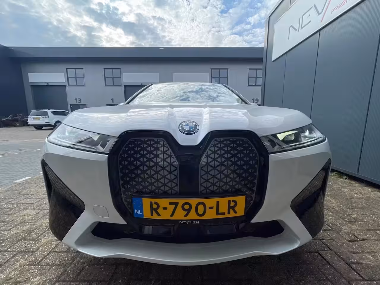 BMW iX XDrive40 High Executive SPORTPAKKET