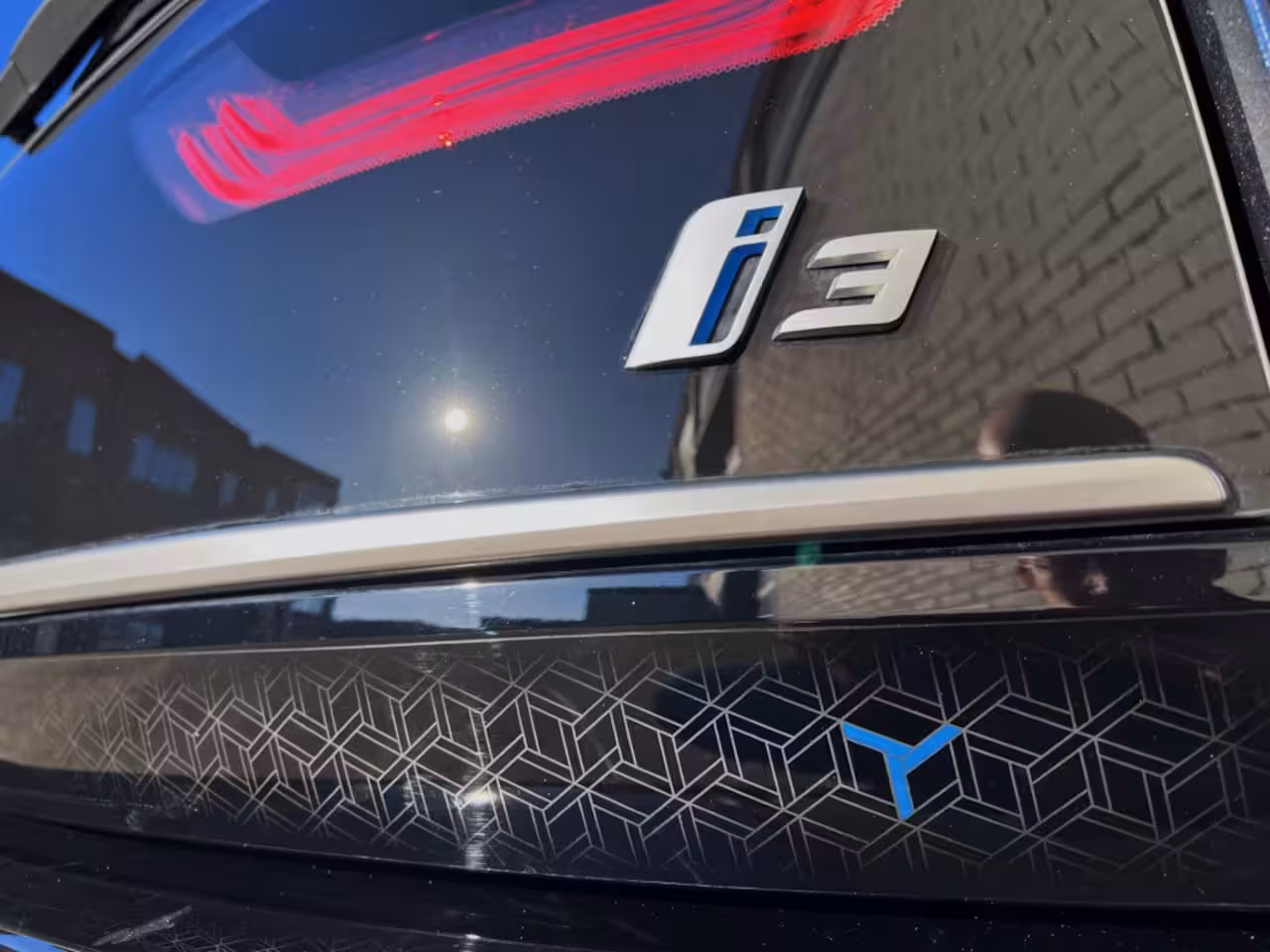 BMW i3 Edition Windmill*120Ah/42 kWh/Sunroof/Navi-Pro/Camera/3-Fase/20"