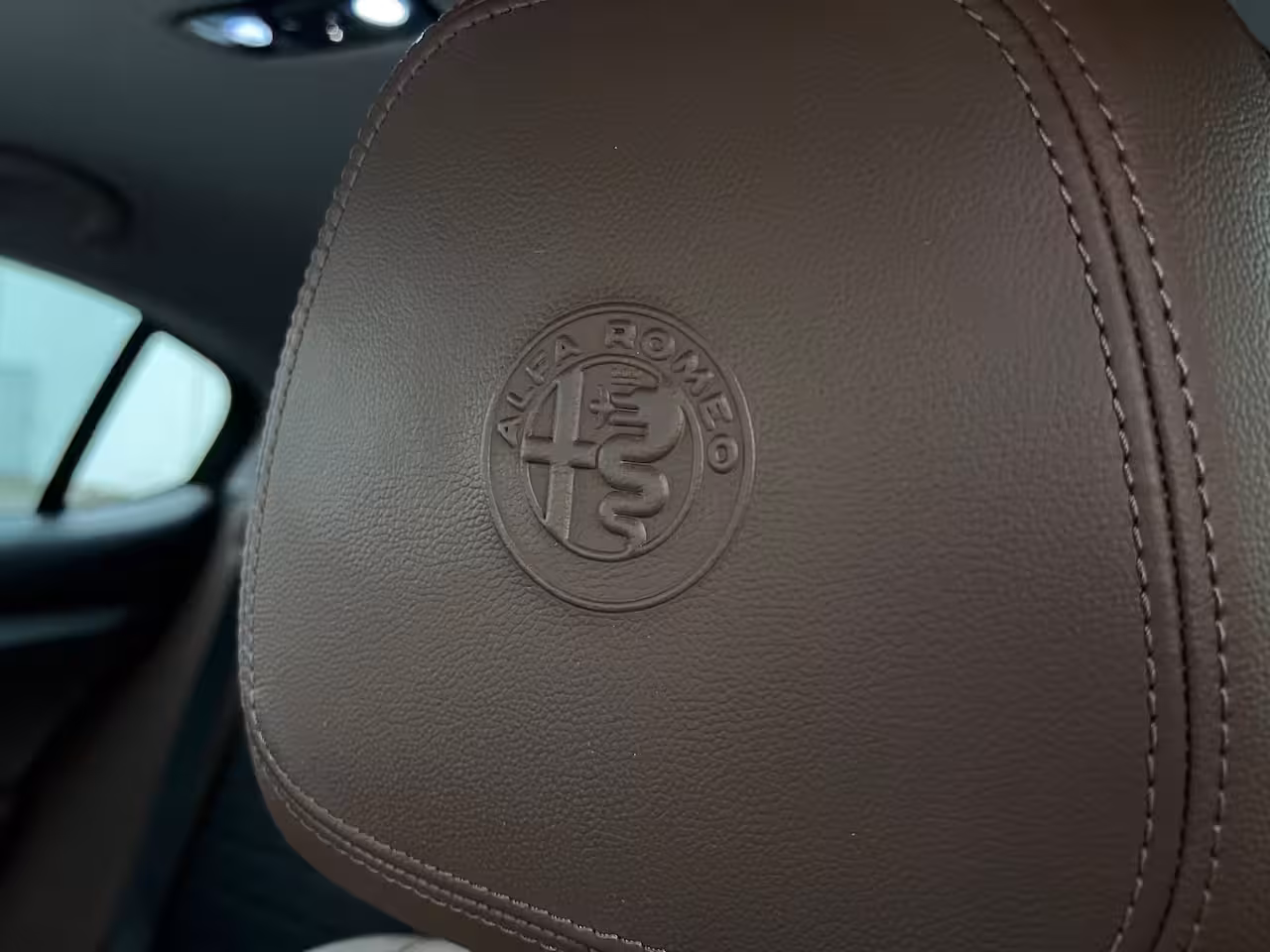 Alfa Romeo Stelvio 2.2JTD 180pk Super/Automaat8/Leder/Trekh./Camera/Concaver21"