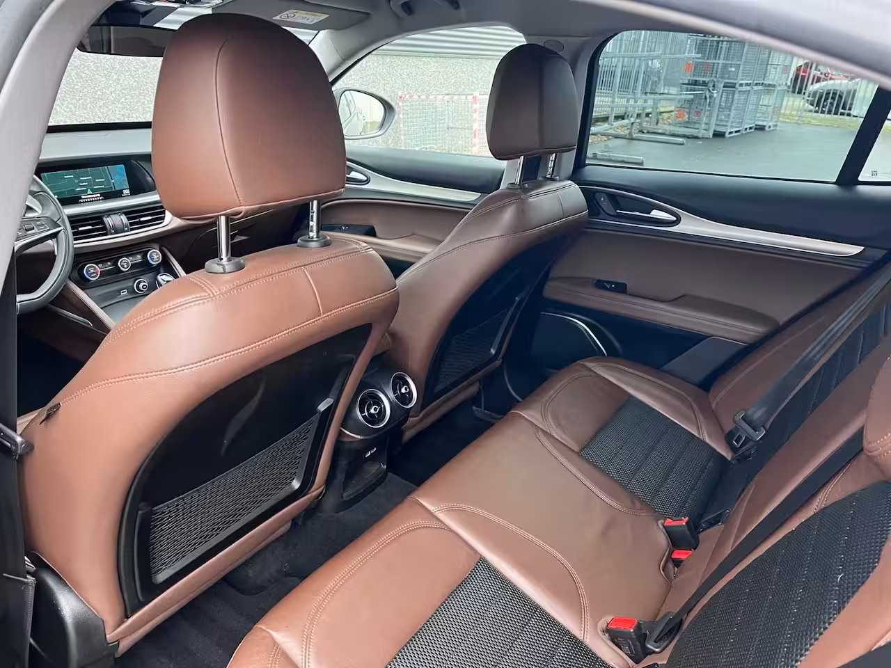 Alfa Romeo Stelvio 2.2JTD 180pk Super/Automaat8/Leder/Trekh./Camera/Concaver21"
