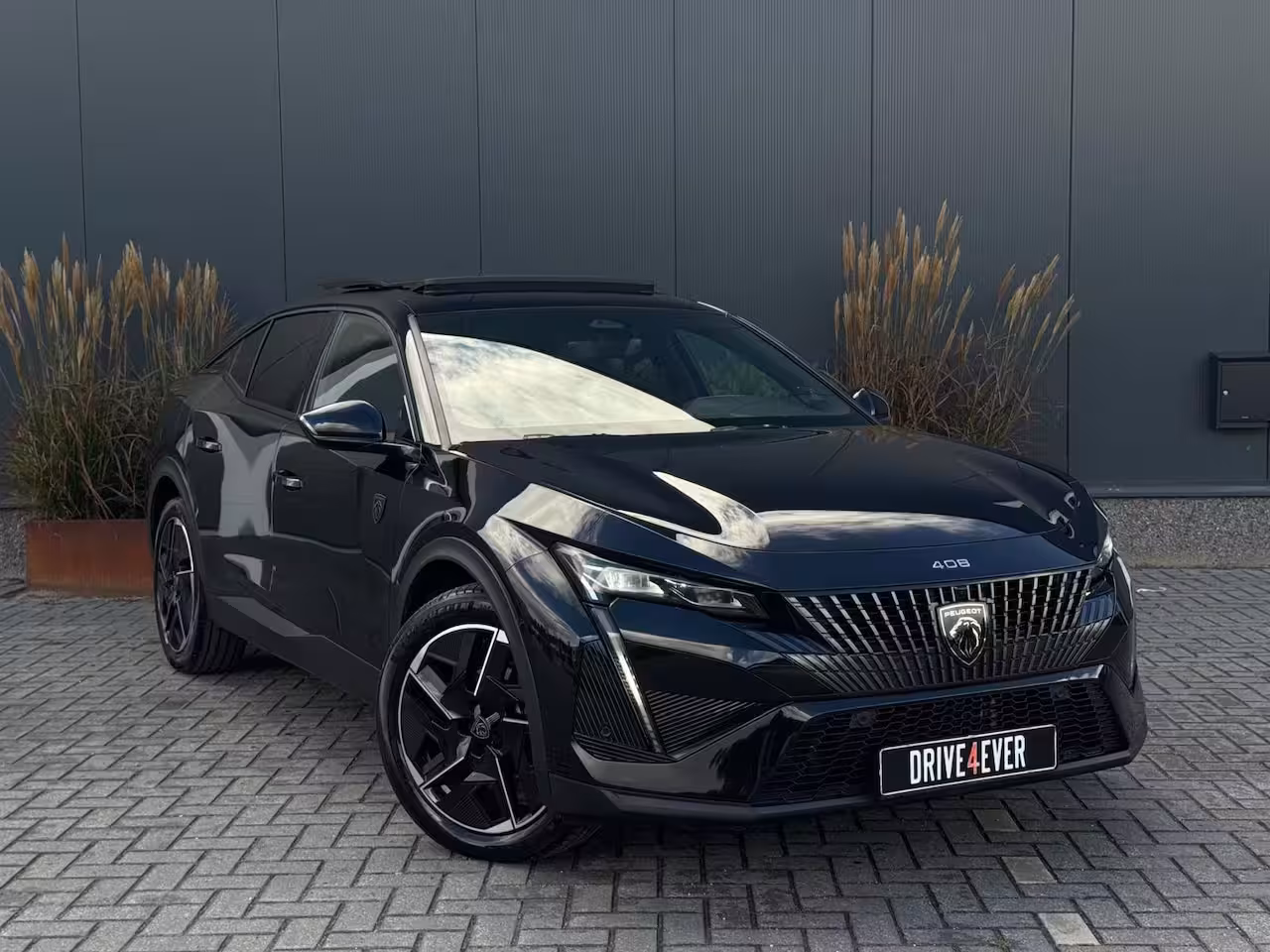 Peugeot 408 1.2 Hybrid GT | Pano | NAVI | 360 Camera| Memory | Leder