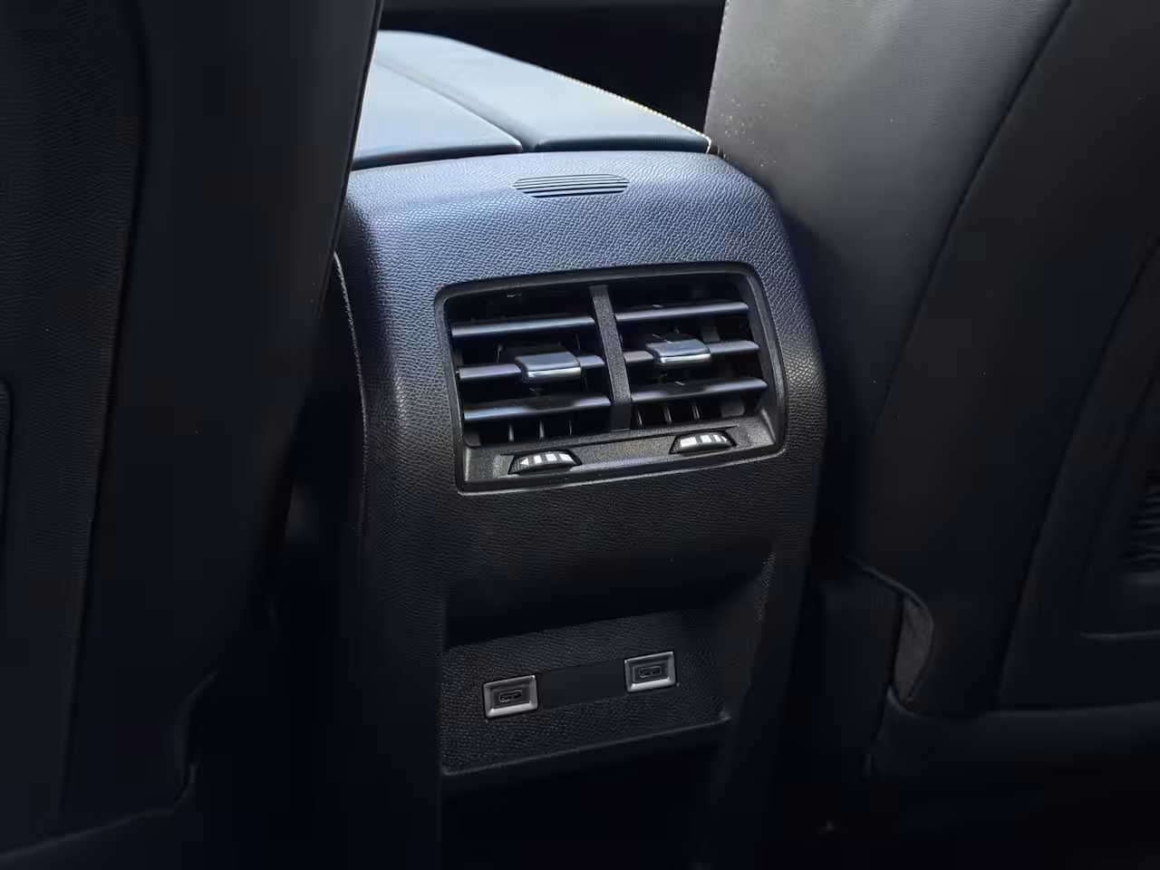 Peugeot 408 1.2 Hybrid GT | Pano | NAVI | 360 Camera| Memory | Leder