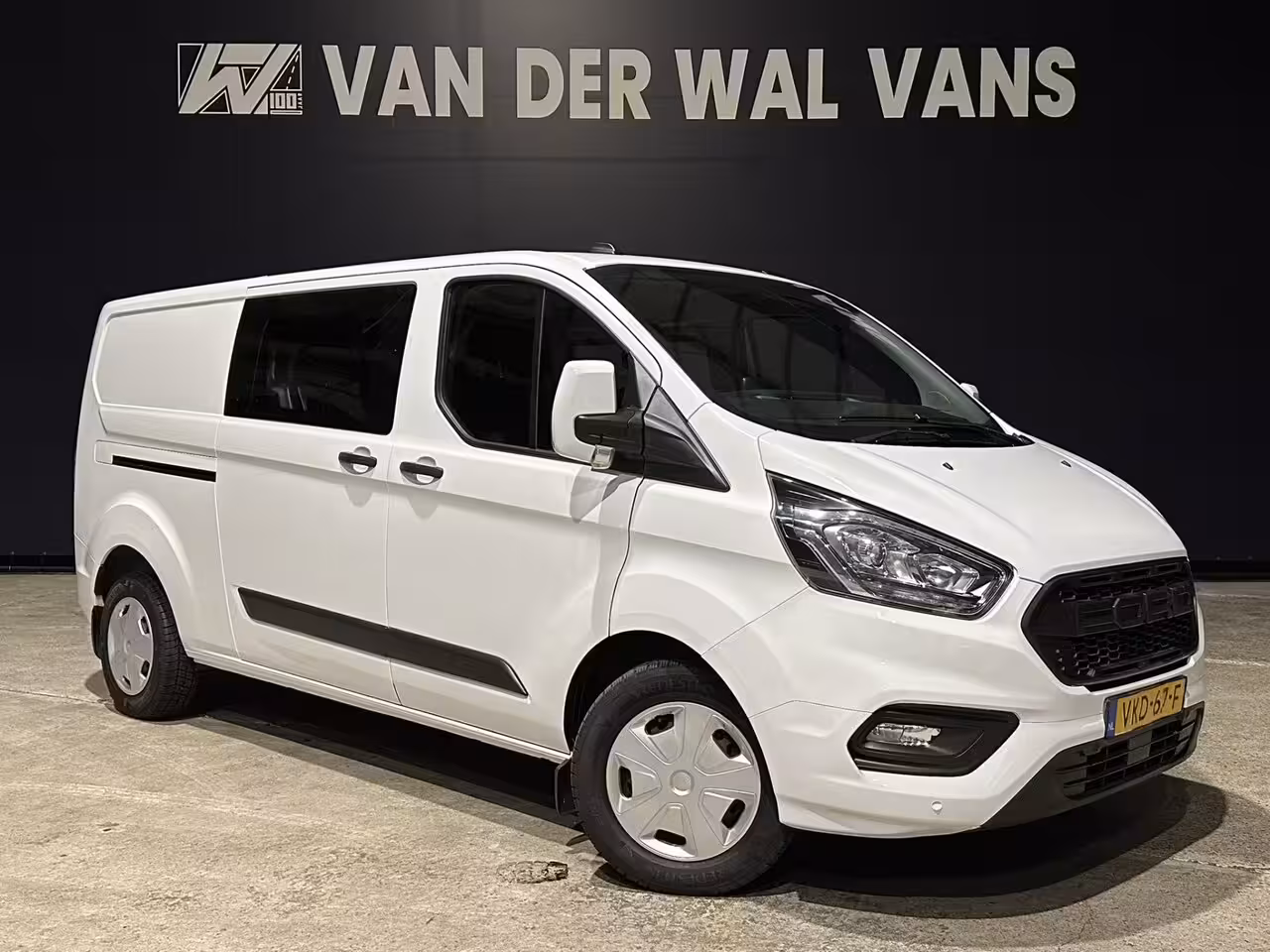 Ford Transit Custom 2.0 TDCI 130pk Automaat L2H1 Dubbele cabine Euro6 Airco | 5-Zits | Camera | Navigatie | Cr