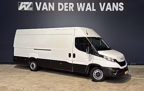 Iveco Daily 35S16V 157pk Automaat L3H2 Euro6 Airco | Apple Carplay | Android Auto Parkeersensoren, Bij