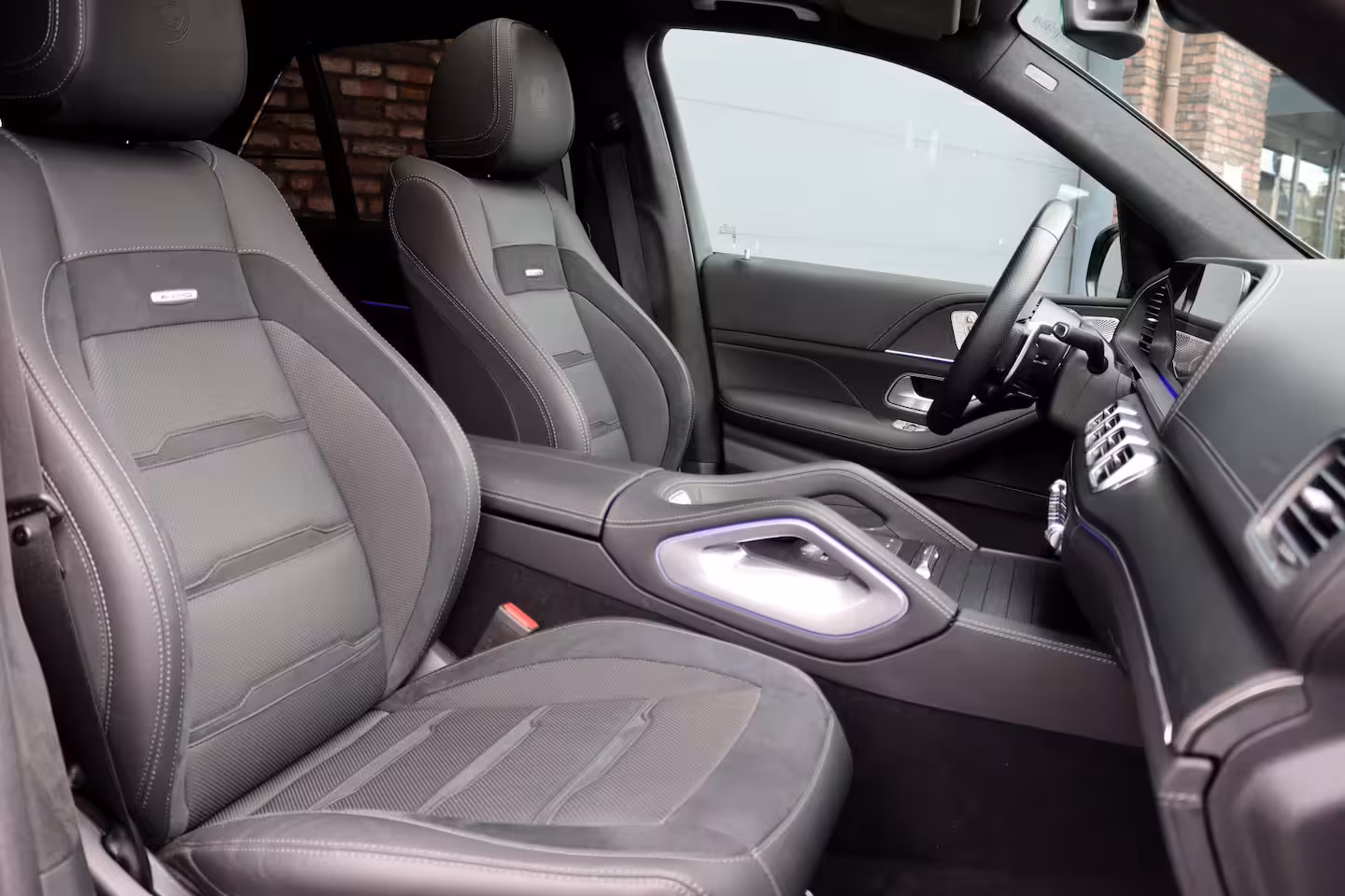 Mercedes-Benz AMG GLE 53 Hybrid 4MATIC+ | Luchtvering | Comfortpakket+ Achter | MBUX Tablet | Panoramadak | Trek