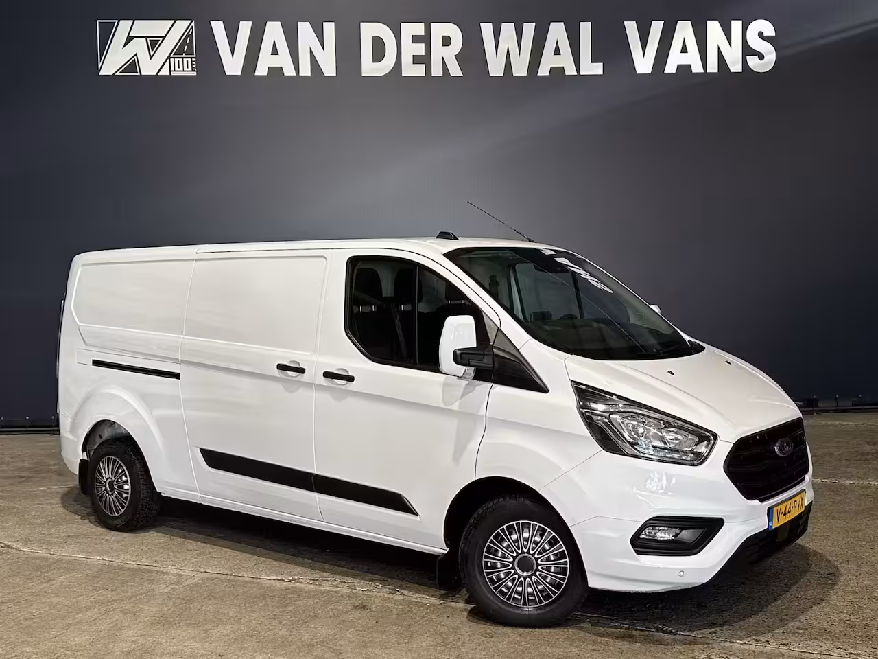 Ford Transit Custom 2.0 TDCI L2H1 Euro6 Airco | Camera | Navigatie | Apple Carplay | Cruisecontrol | LED Andro