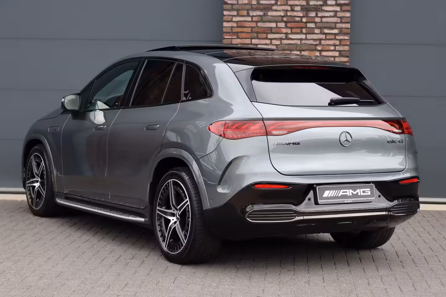Mercedes-Benz EQE SUV AMG 43 4MATIC Premium+ 91 kWh | Luchtvering | Hyperscreen | Achterasbesturing | Distronic+
