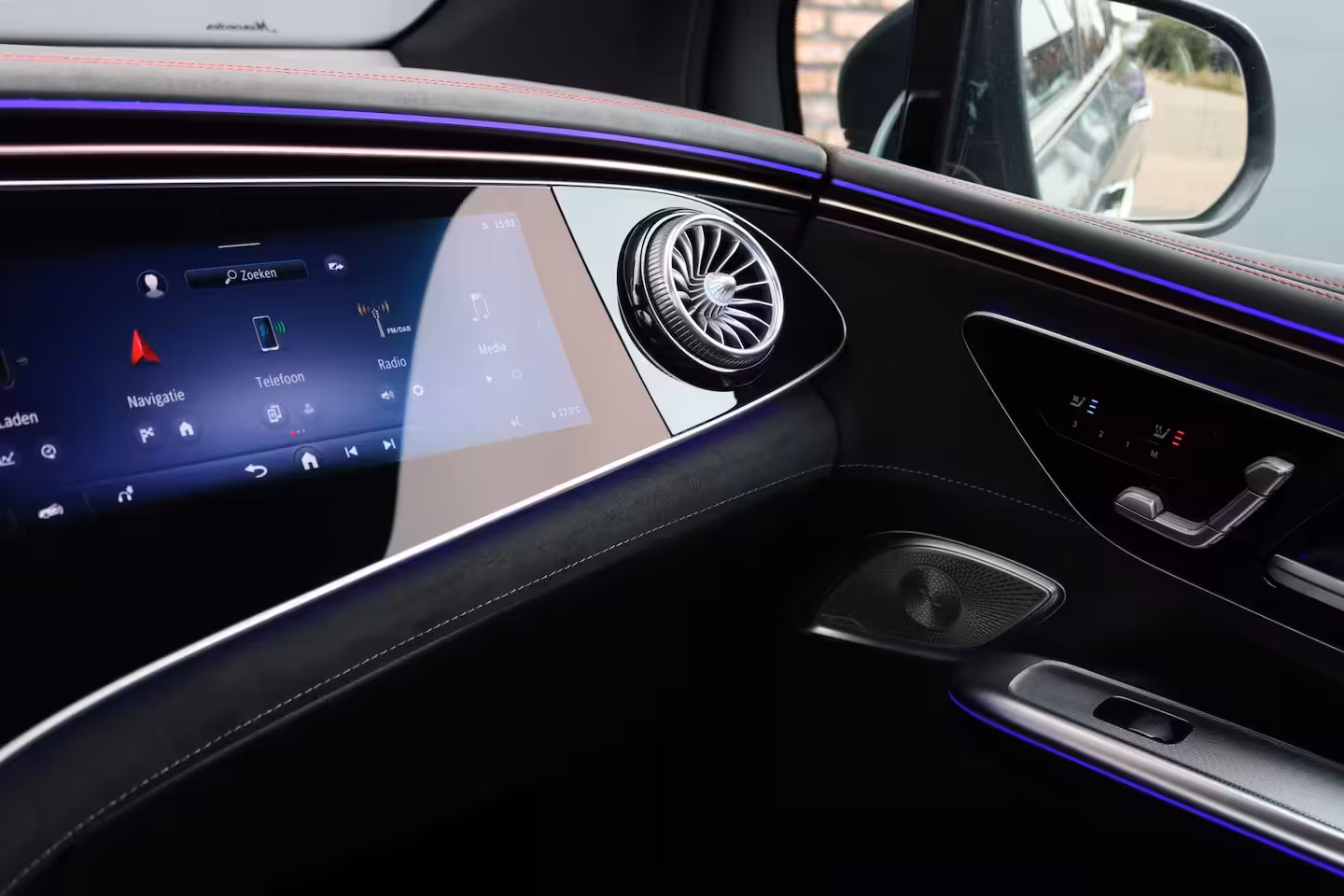 Mercedes-Benz EQE SUV AMG 43 4MATIC Premium+ 91 kWh | Luchtvering | Hyperscreen | Achterasbesturing | Distronic+