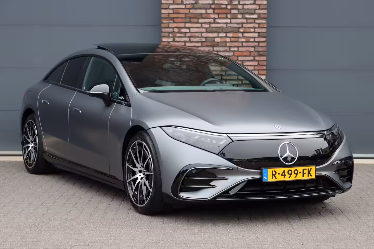 Mercedes-Benz EQS 450+ AMG Line Premium 108 kWh | Luchtvering | Achterasbesturing | Distronic+ | Trekhaak |