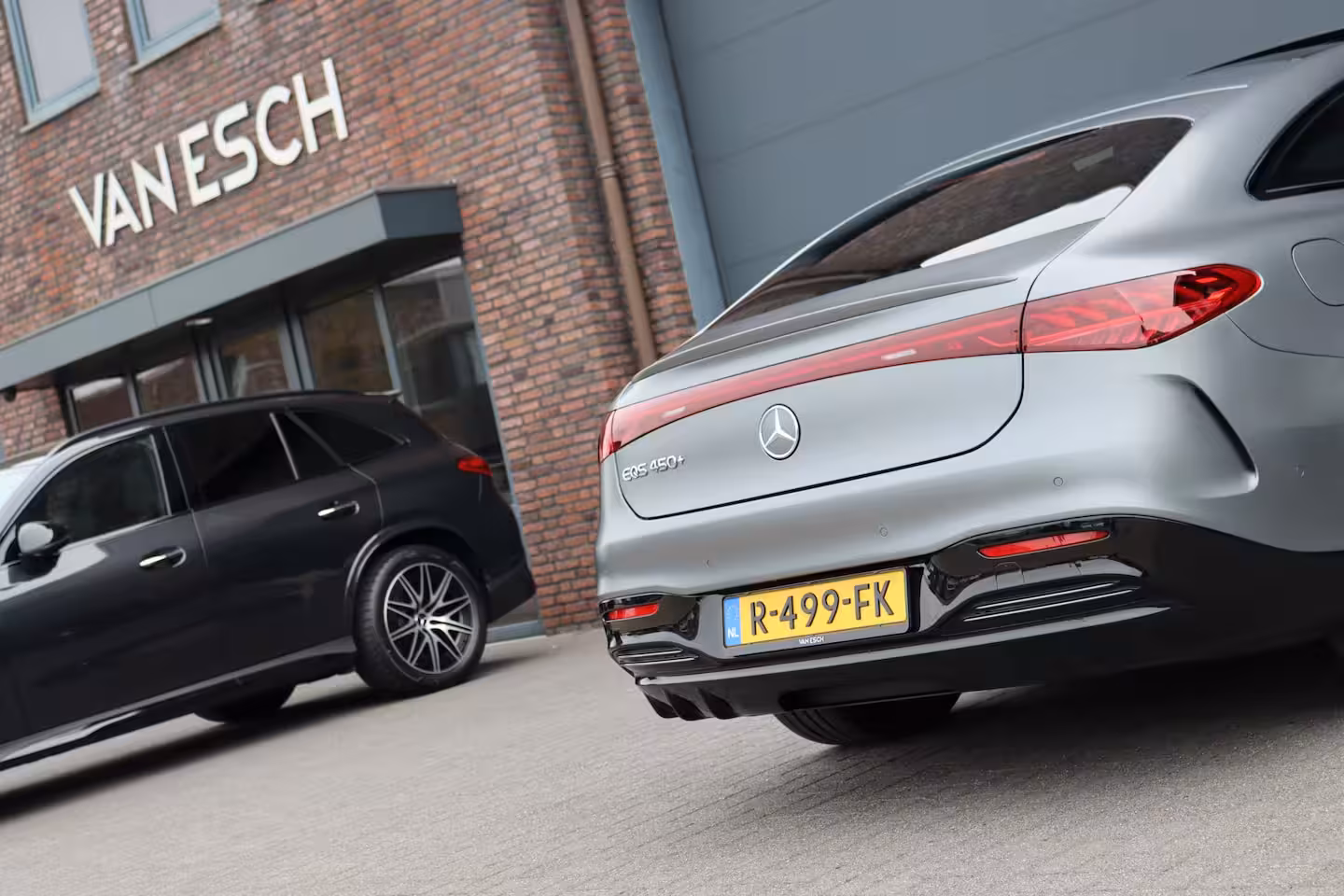 Mercedes-Benz EQS 450+ AMG Line Premium 108 kWh | Luchtvering | Achterasbesturing | Distronic+ | Trekhaak |