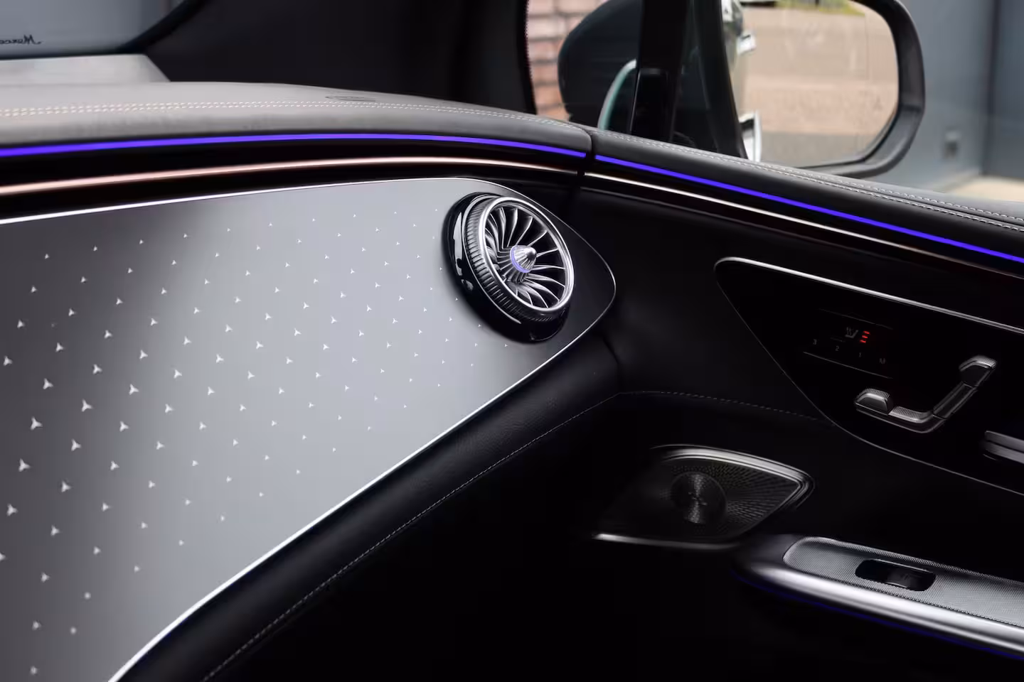 Mercedes-Benz EQE SUV 350+ AMG Line 96 kWh | Distronic+ | Panoramadak | Burmester | Leder | Surround Camera | Au