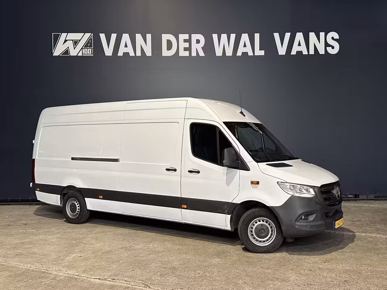 Mercedes-Benz Sprinter 315 CDI 150pk L3H2 Euro6 Airco | 360 graden Camera | Navigatie | Apple Carplay | Cruisecon