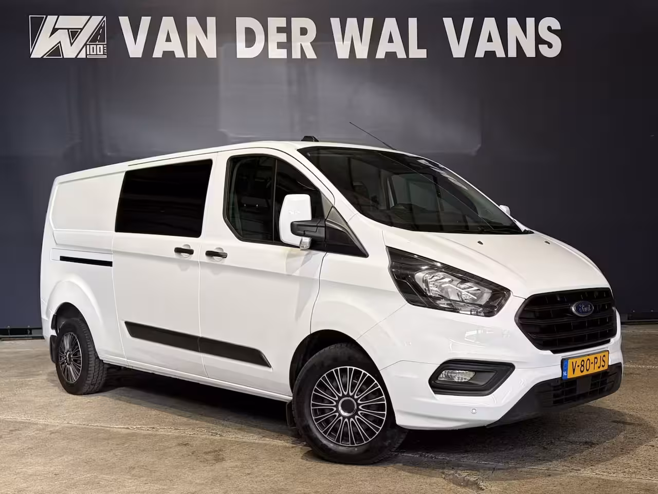 Ford Transit Custom 2.0 TDCI 131pk L2H1 Dubbele Cabine Euro6 Airco | 6-Zits | Cruisecontrol | 2550kg Trekhaak